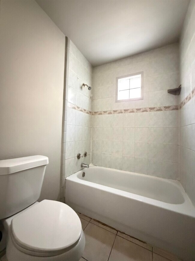 Building Photo - 507 Shiloh Dr