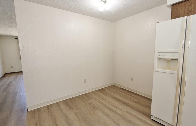 Building Photo - 1306 Poplar St