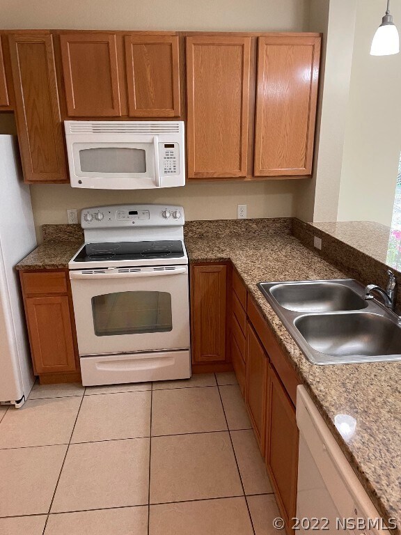 Building Photo - 403 Bouchelle Dr