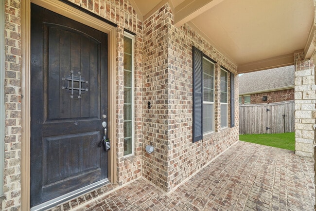 Building Photo - 10003 Open Slope Ct