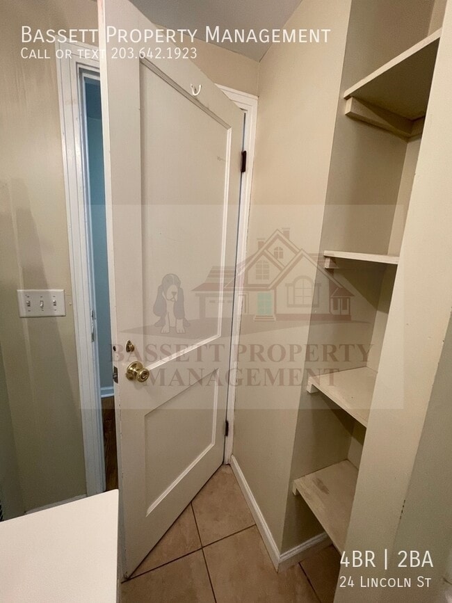 Building Photo - 24 Lincoln St