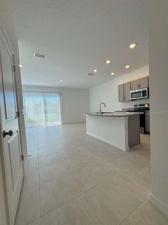 Building Photo - 7805 WATERSCAPE Dr