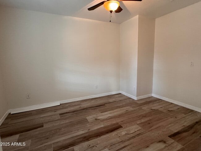 Building Photo - 1879 S Tucana Ln