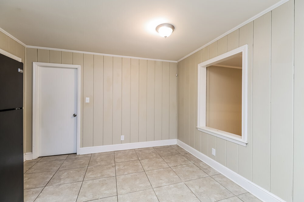 Building Photo - 3924 Broadview Dr