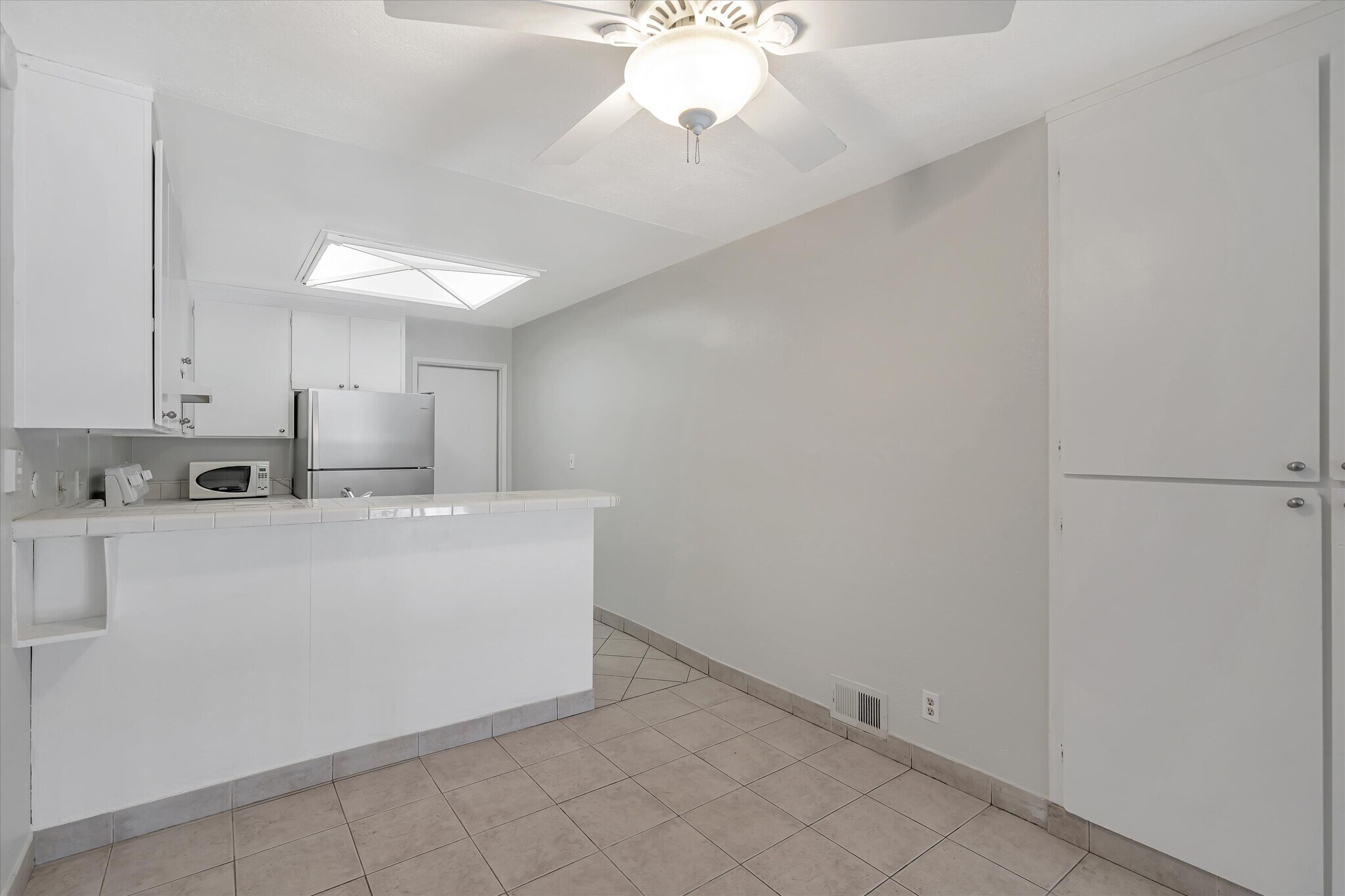 Building Photo - 30079 Vanderbilt St