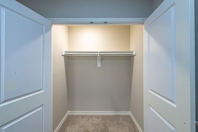 Building Photo - 2203 Durazno Ct