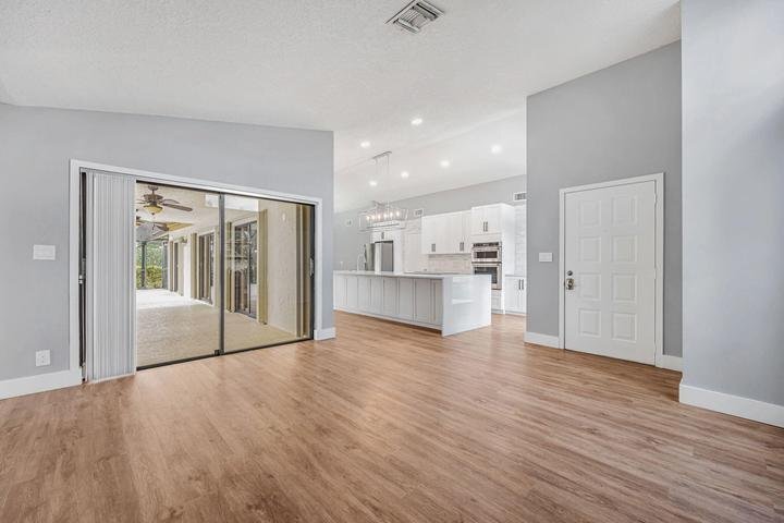 Building Photo - 21356 Summertrace Cir