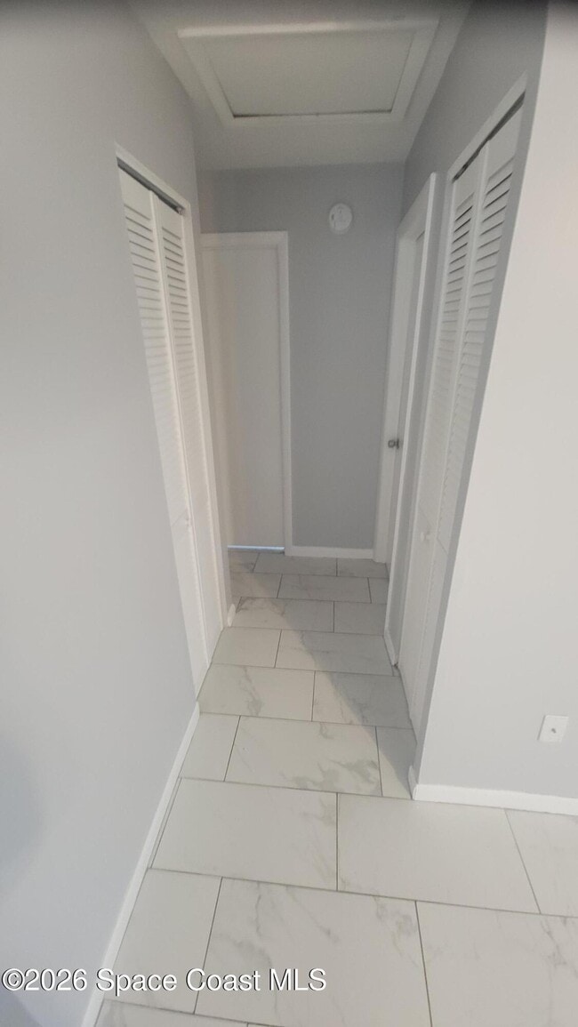 Building Photo - 737 Geoffrey Ave SW