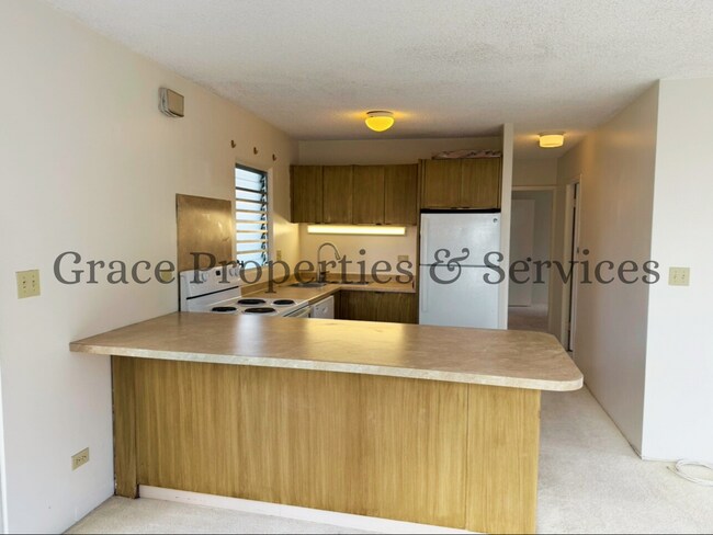 Building Photo - 0036BRU