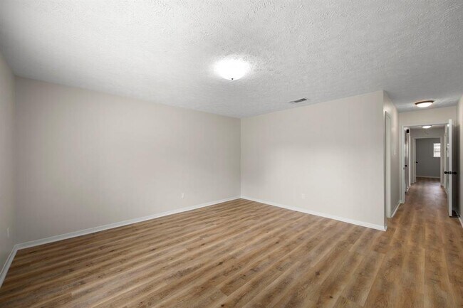 Building Photo - 21402 Park York Dr