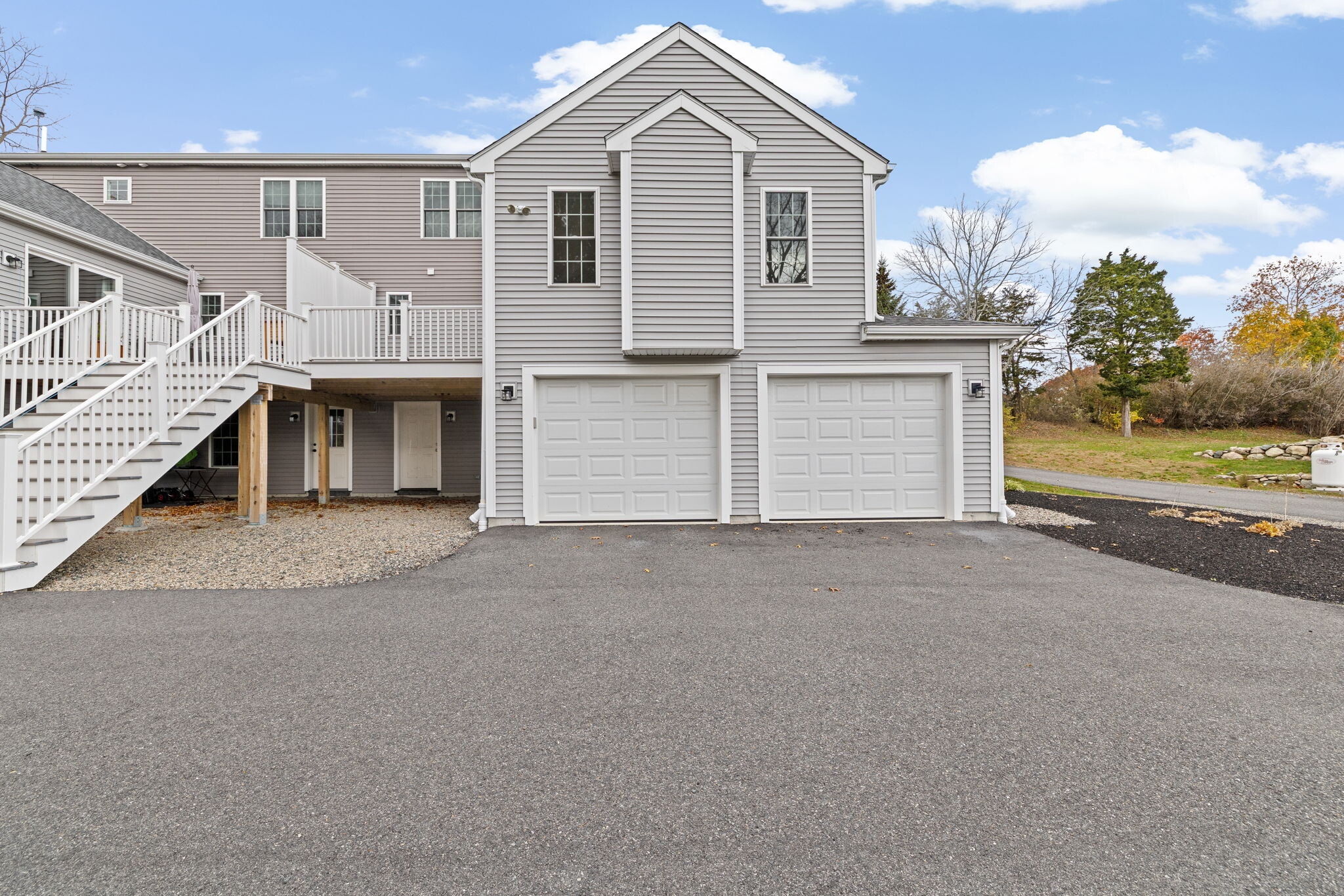 Building Photo - 145 Driftway