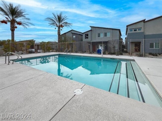 Building Photo - 7481 Moonglade St