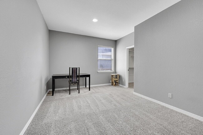 Building Photo - $3,495 - 4 Bed, 4 Bath Home with 4 Car Gar...