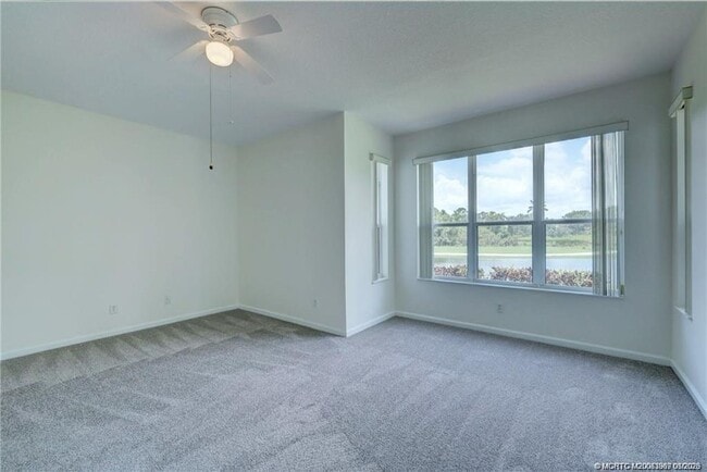 Building Photo - 4574 NW Red Maple Dr