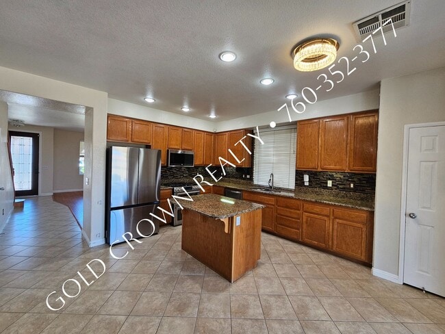 Building Photo - Home for rent in El Centro