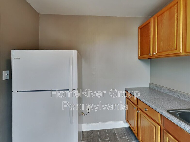 Building Photo - 33 S 18th St