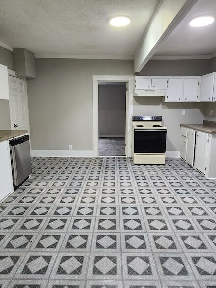 Building Photo - 401 N Polk St