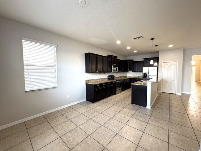 Building Photo - 3040 Youngford St