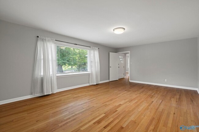 Building Photo - 1508 Owens Dr SE