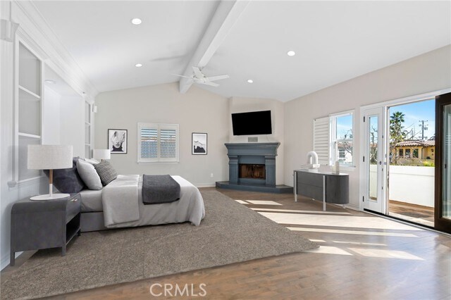 Building Photo - 1018 11th St