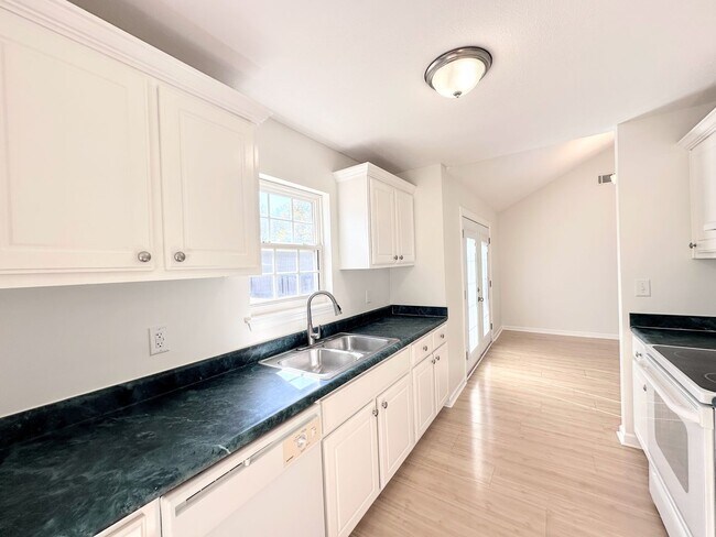 Building Photo - Branching Out in Laurel Oaks