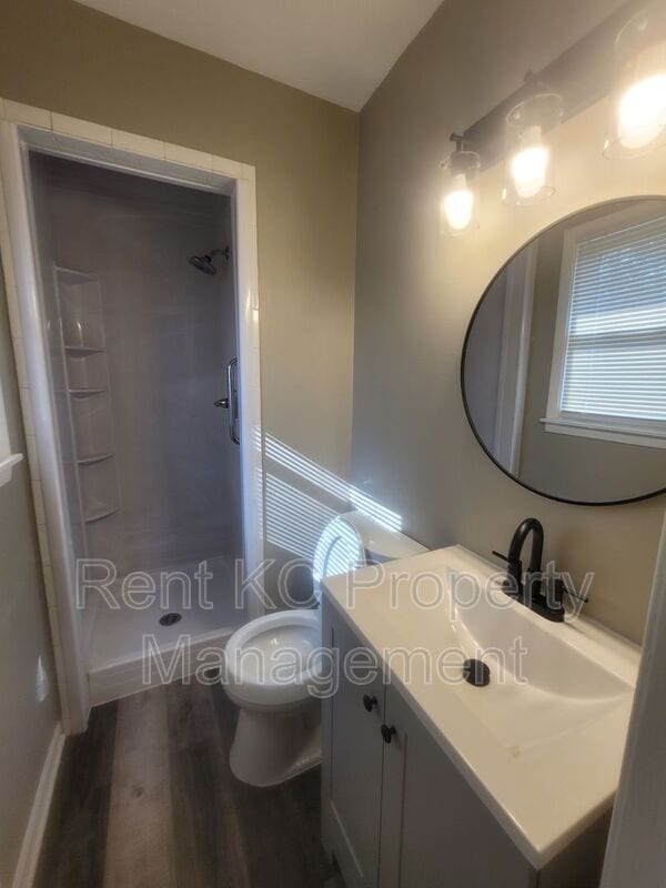 Building Photo - 2709 NE 63rd St