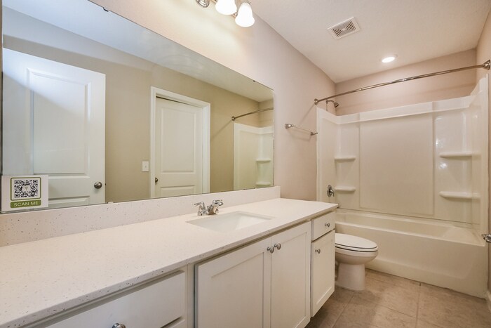 Building Photo - 2681 Island Pond Dr