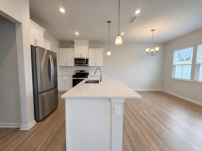 Building Photo - 2123 Sun Vibes Wy