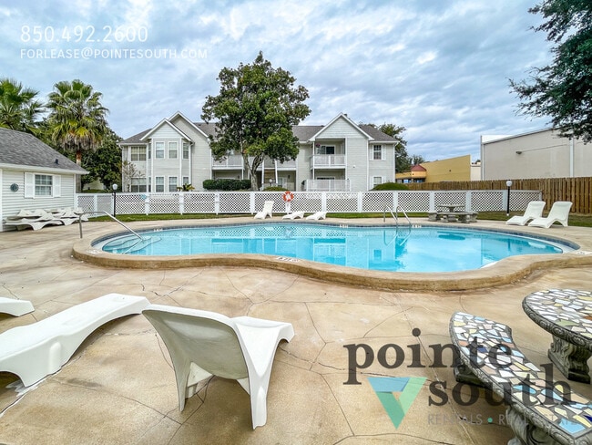 Building Photo - 601 E Burgess Rd