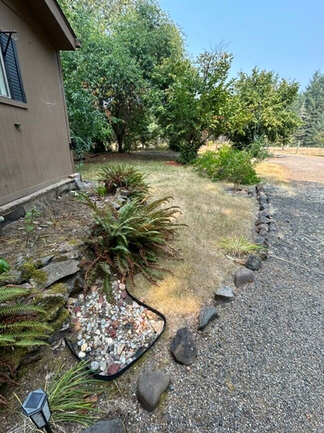 Building Photo - 93089 Marcola Rd