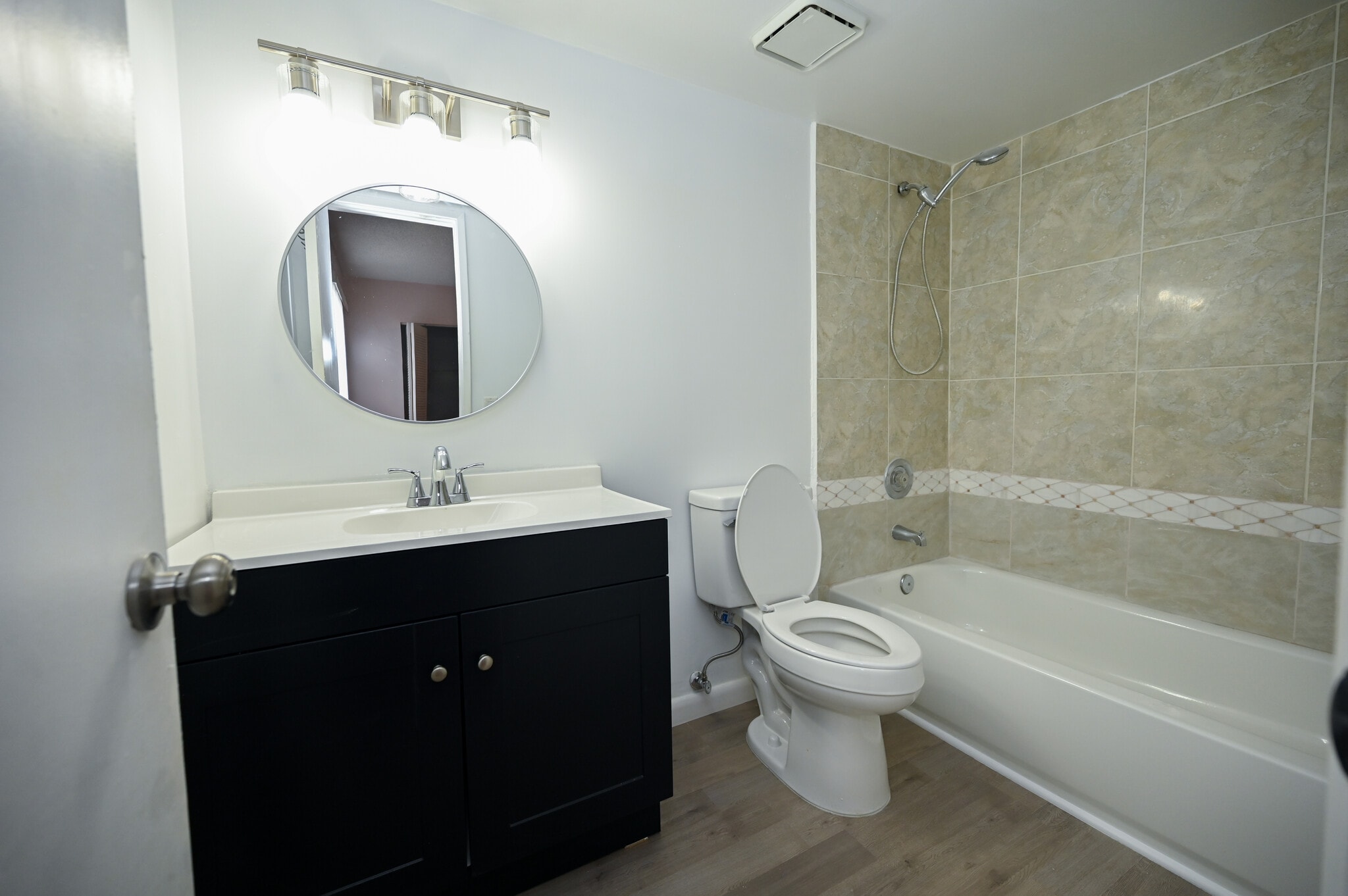 Master Bathroom - 445 W Park Dr