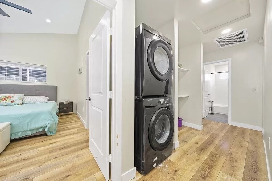 Building Photo - 7519 Graves Ave