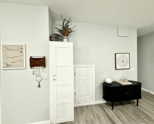 Building Photo - 1183 Chestnut St