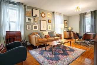 Building Photo - 3935 Oak Park Pl