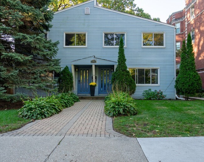 Primary Photo - 912 Crain St