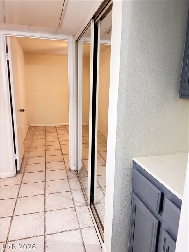 Building Photo - 1908 Rio Canyon Ct