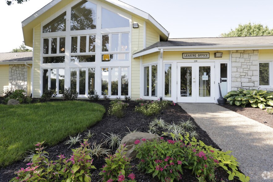 The Ethans Apartments 80008300 N Hickory St Kansas City MO 64118