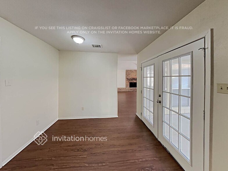 Building Photo - 15834 Fox Springs Dr