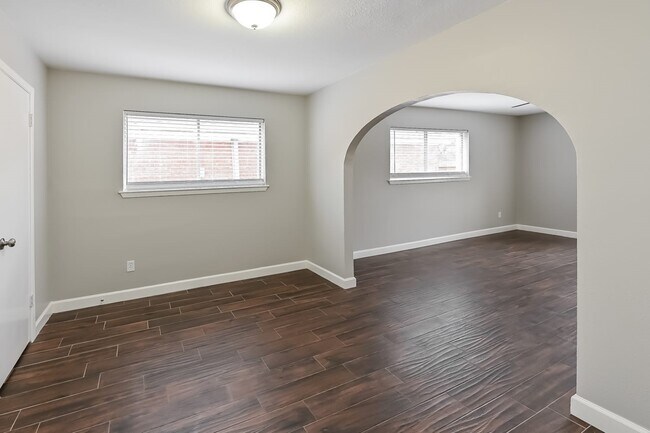 Building Photo - 11122 Kirwin Ln