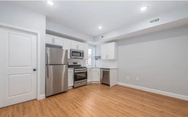 Building Photo - 1522 S 9th St