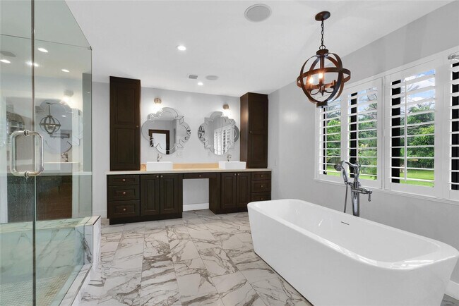 Building Photo - 14701 SW 63rd St