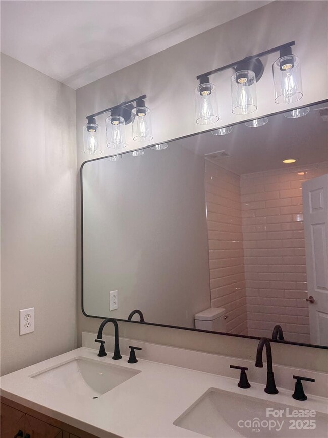 Building Photo - 1010 Eagles Nest Ln