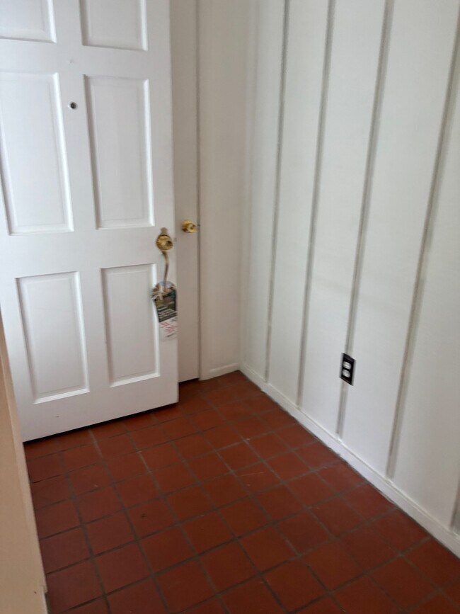 Building Photo - 12411 Partridge Hill Row