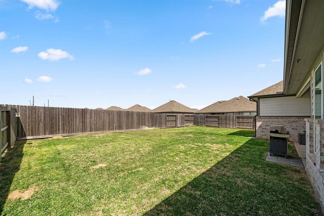 Building Photo - 500 Wild Grv Ln