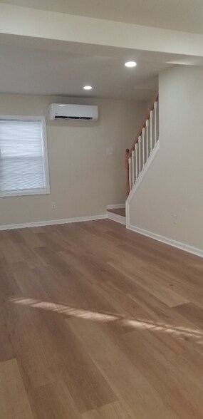 Building Photo - 628 Centerville Rd