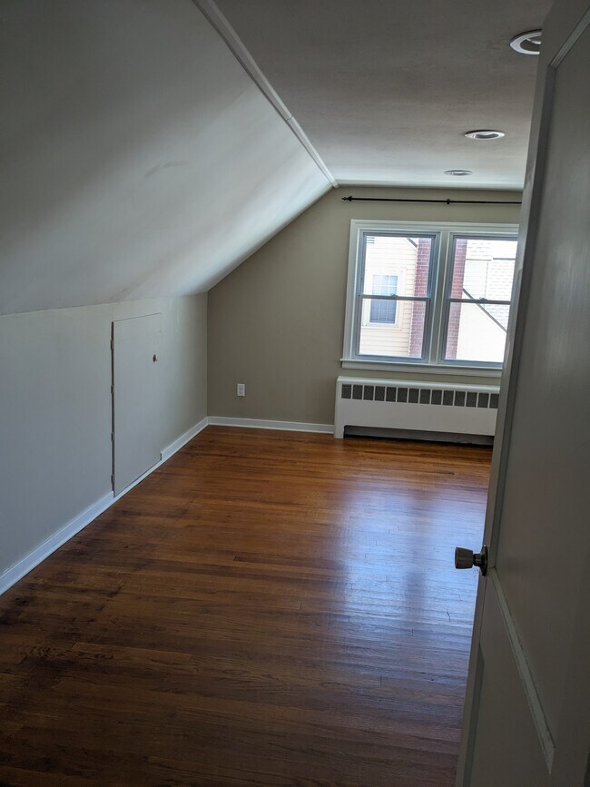 Building Photo - 120 Delmont St