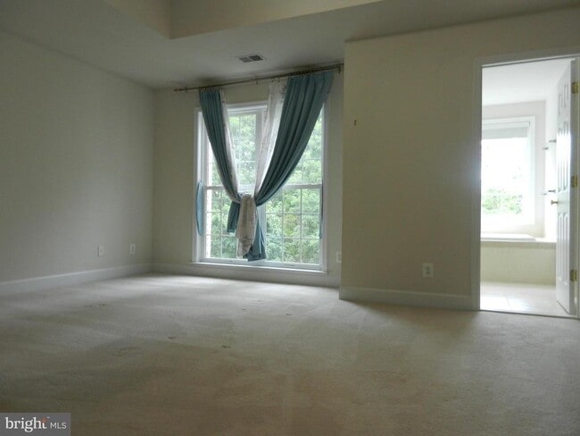 Building Photo - 13700 Maple Sugar Ln