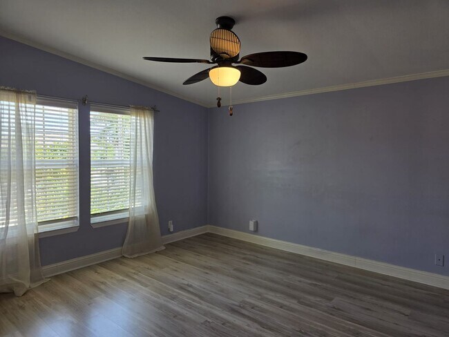 Building Photo - Downtown Gulfport - The Pineapple House