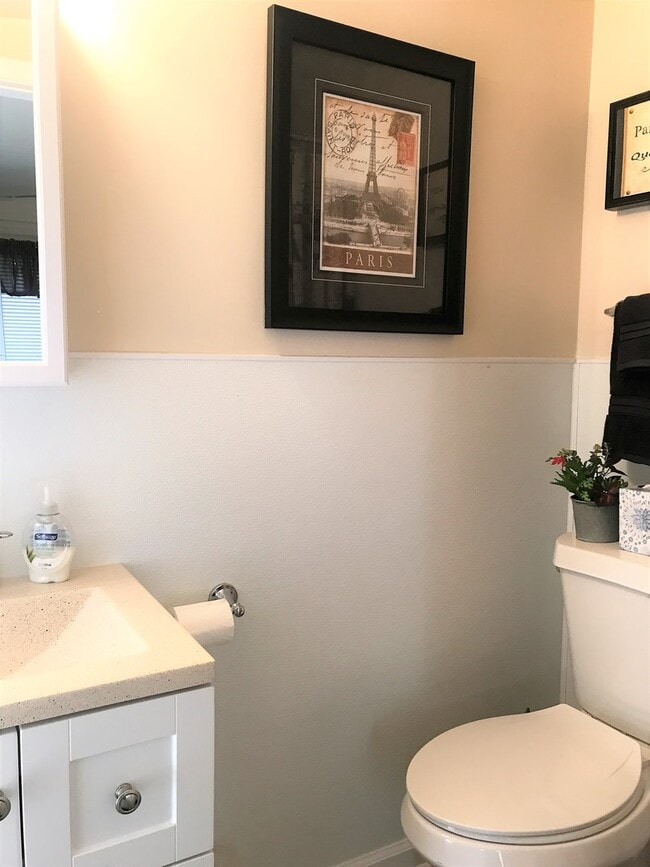 Building Photo - Furnished & Inviting Rental Between South Hill & Boydton