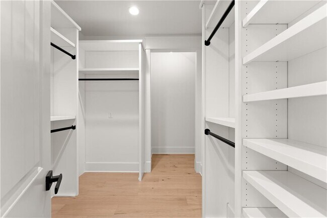 Building Photo - 3255 Tanners Mill Rd